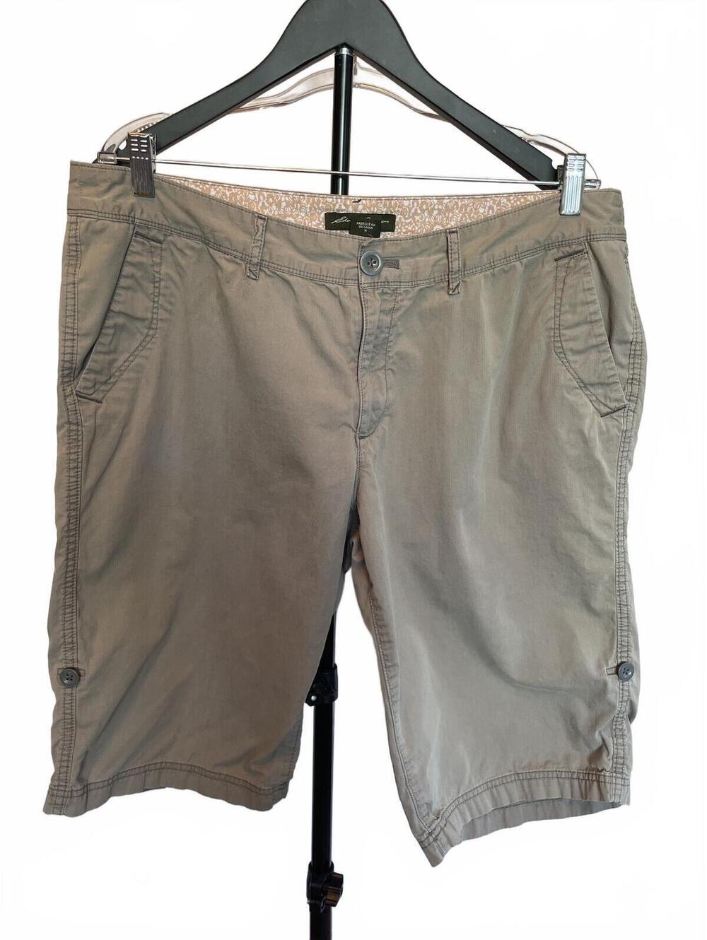 Eddie Bauer Women's Khaki Short Size 16 Plus Size